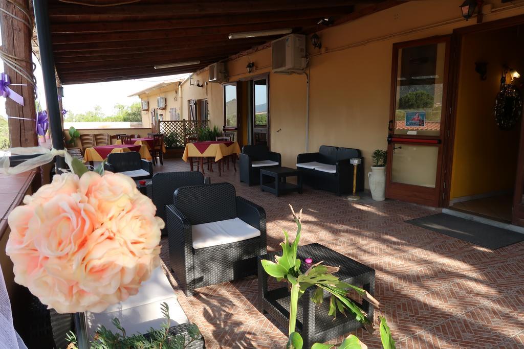 S'Arriali Ranch Pension Iglesias Buitenkant foto