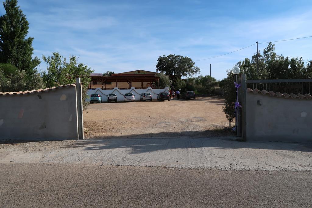 S'Arriali Ranch Pension Iglesias Buitenkant foto