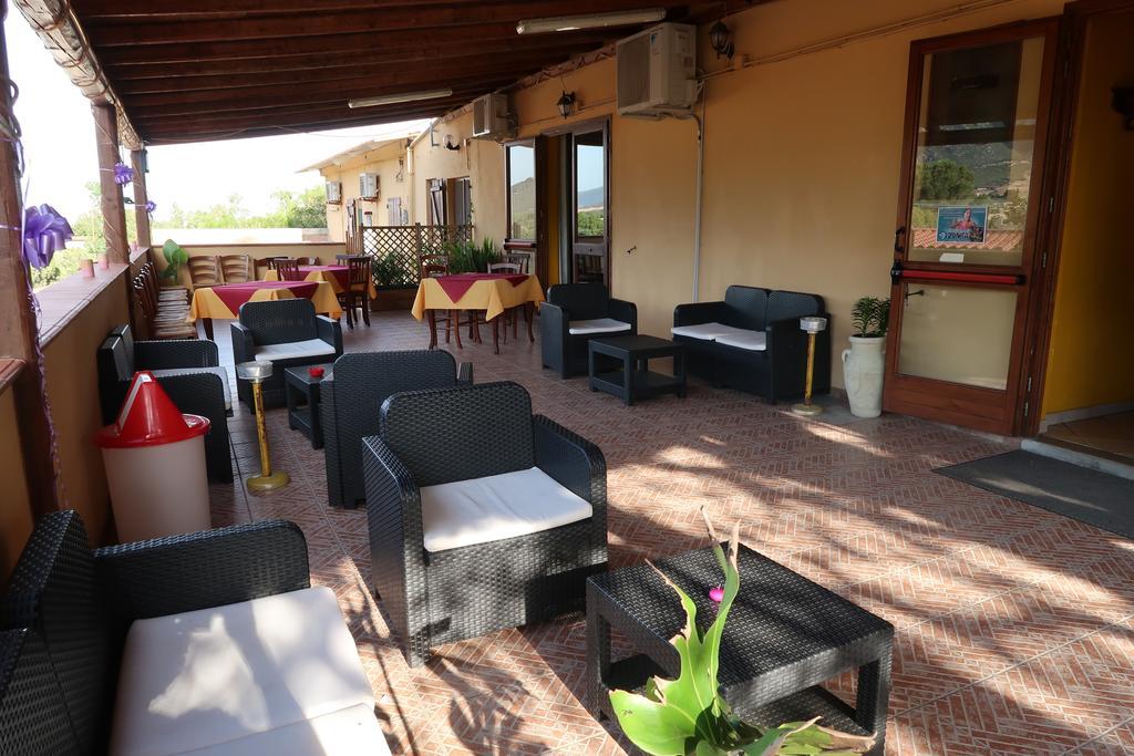 S'Arriali Ranch Pension Iglesias Buitenkant foto