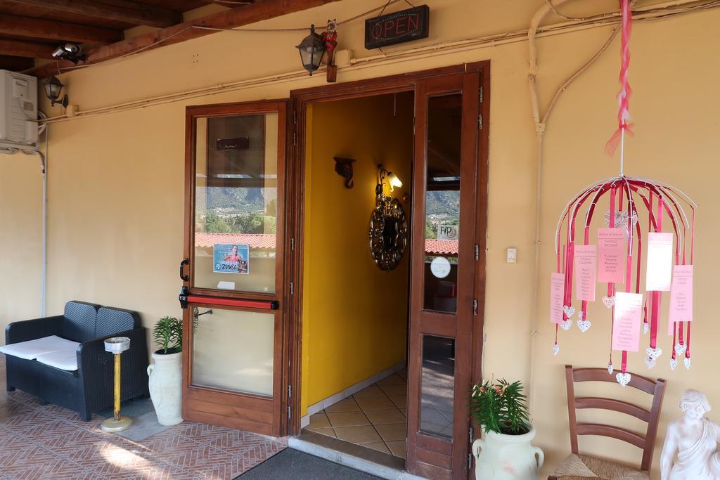 S'Arriali Ranch Pension Iglesias Buitenkant foto