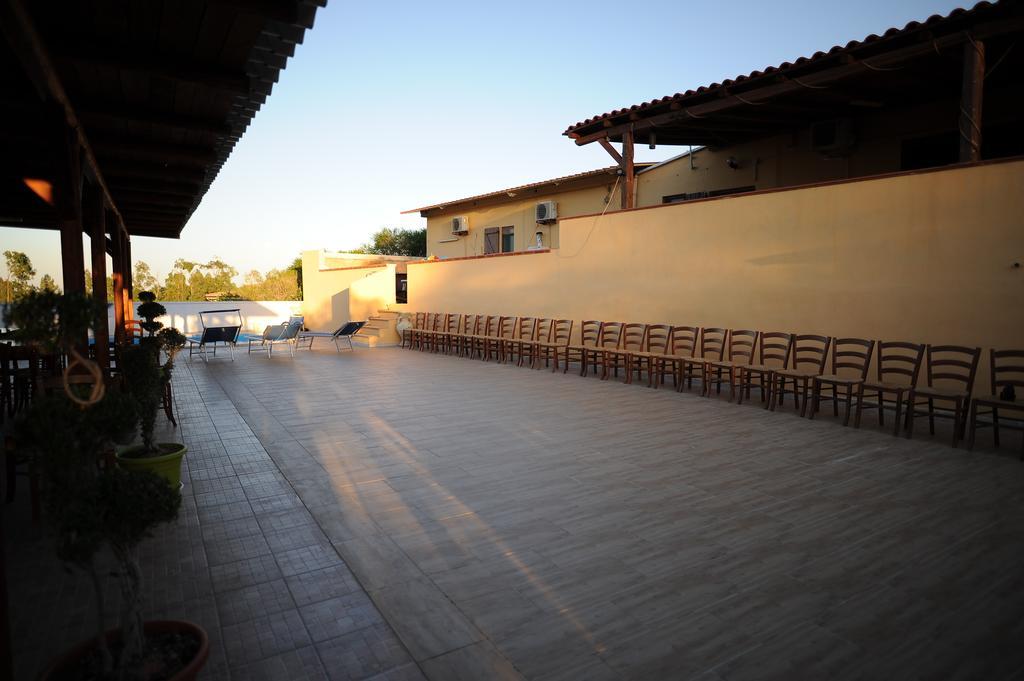 S'Arriali Ranch Pension Iglesias Buitenkant foto