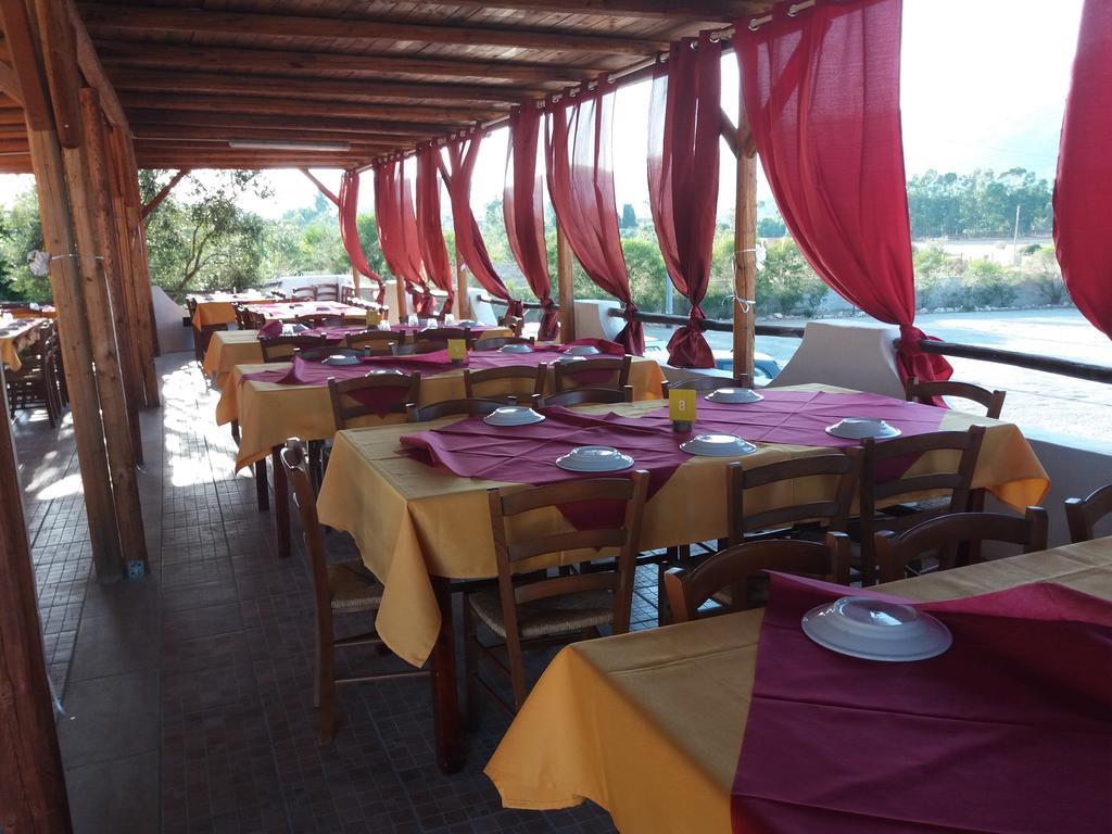 S'Arriali Ranch Pension Iglesias Buitenkant foto
