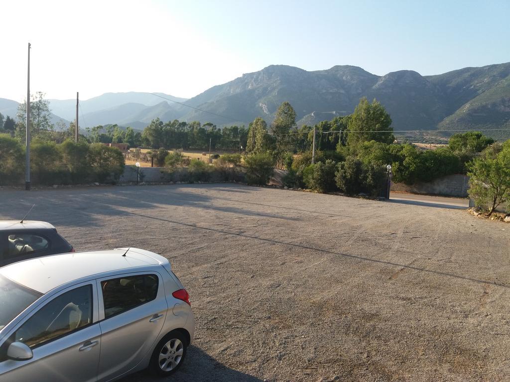 S'Arriali Ranch Pension Iglesias Buitenkant foto